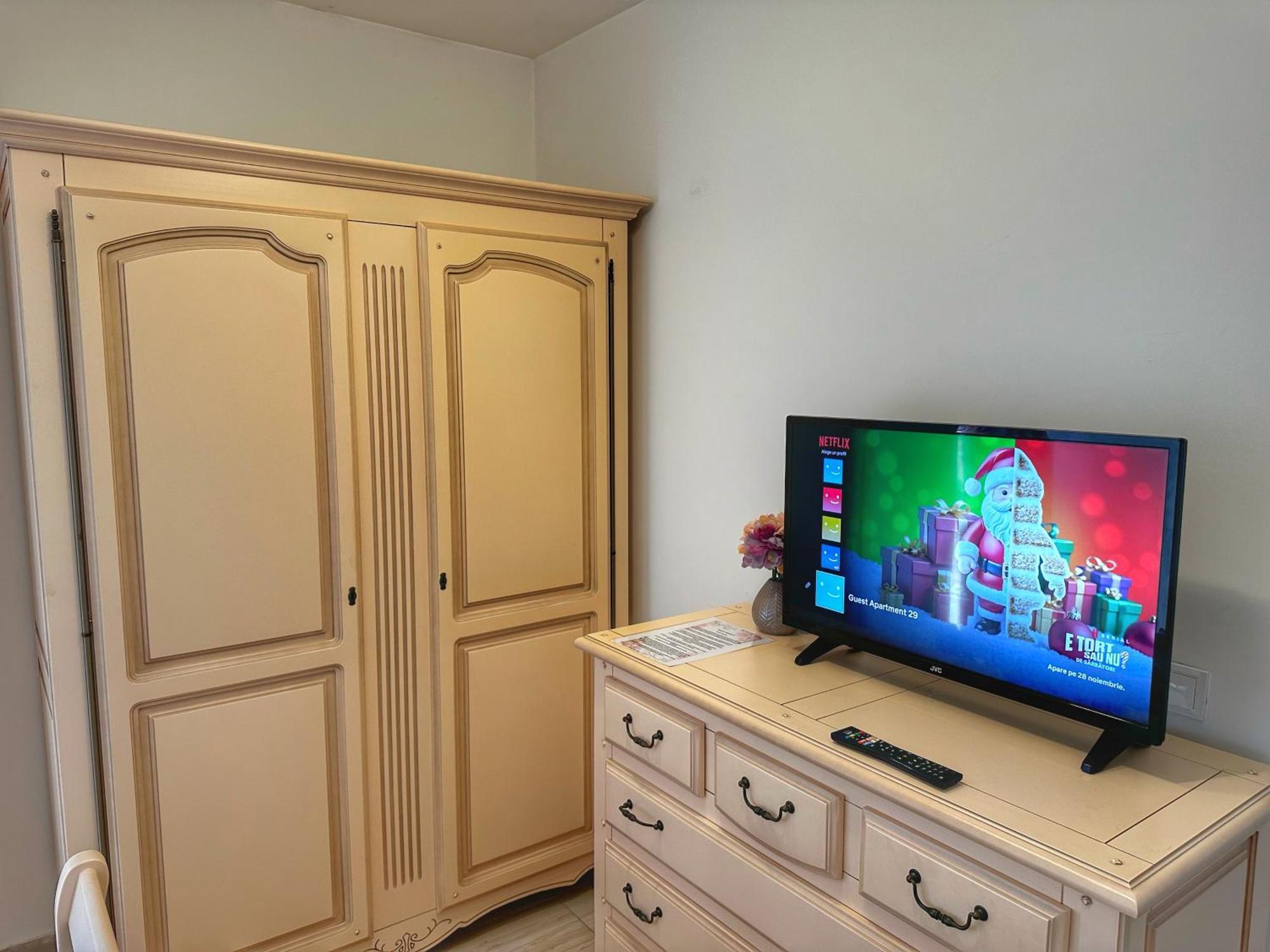 Fancy Apartament Promenada Balcon Panoramic, Parcare, Incalzire Pardoseala, Self Check In Craiova Exterior photo